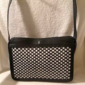 2 x *HP* Kenneth Cole black and white leather shoulder bag. NWOT